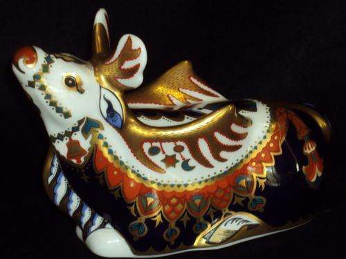 ROYAL CROWN DERBY PAPERWEIGHT